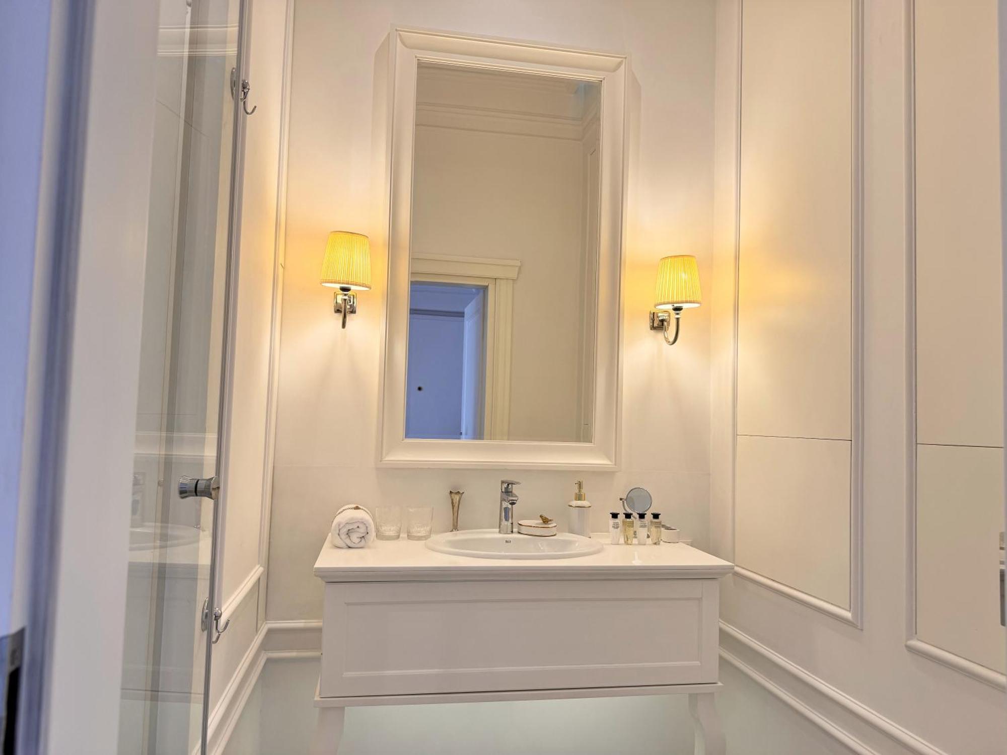 Mondrian Luxury Suites Unesco Old Town Варшава Номер фото